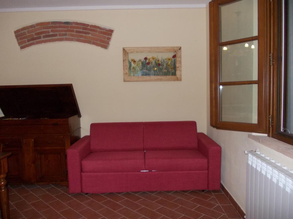 Agriturismo L'Isola Crespina Oda fotoğraf