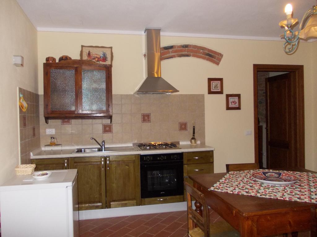 Agriturismo L'Isola Crespina Oda fotoğraf